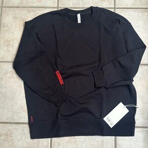 New Lululemon Perfectly Oversized Crew - Member